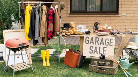 watch out for fake money at a garage sale